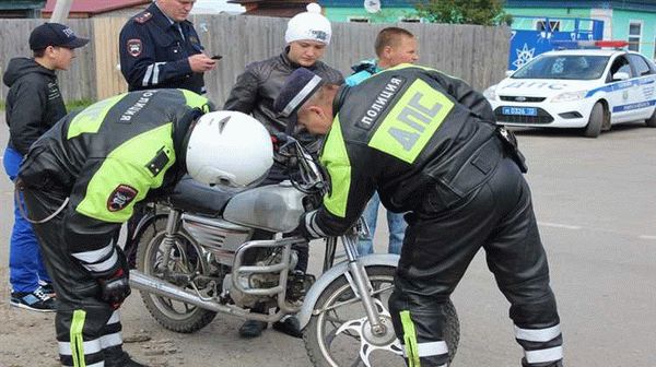 Можно ли употреблять алкоголь за рулем мопеда?