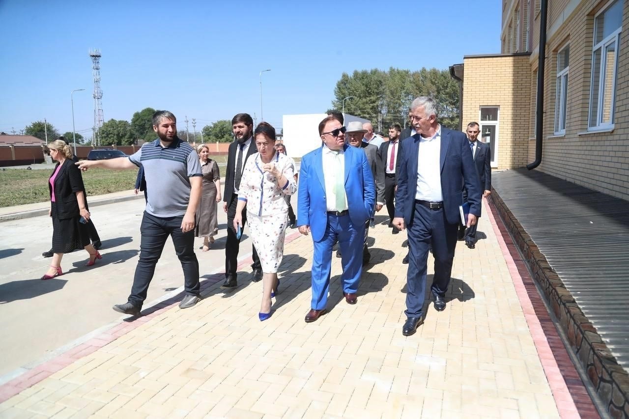 Министерство строительства разъясняет детали выплат жильцам опасных зданий